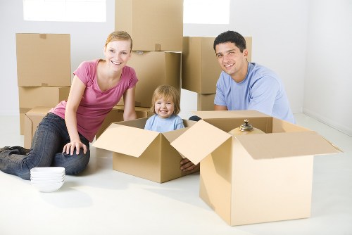 Removal van service for homes and flats in Stamford Hill