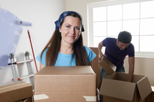Prepared moving day checklist for Stamford Hill home removals