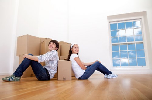 Local movers handling home and light mixed-use relocation in Stamford Hill