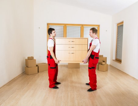 Local movers handling flat relocation access in Stamford Hill